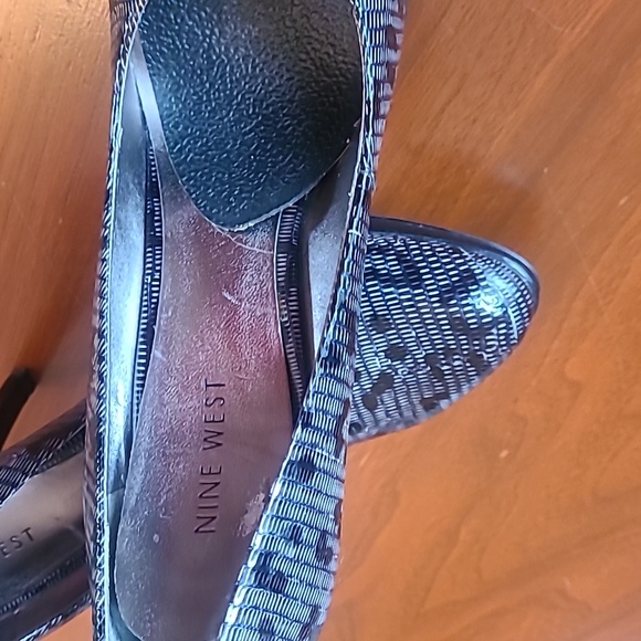 Nine West Nude Leopard Black Patent pumps size 8 - Picture 4 of 8